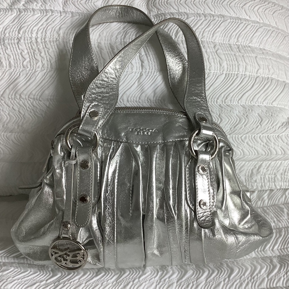 TOSCA BLU Silver Pleated Leather Shoulder Bag